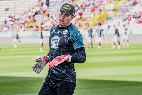 Saprissa queda en el olvido: Minor Álvarez tiene todo listo para su nuevo desafío