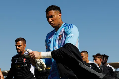 Patrick Sequeira se lamenta: la hazaña frustrada del portero tico en Portugal