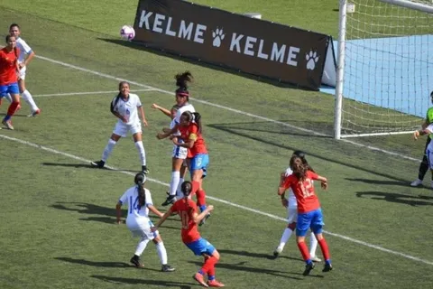Costa Rica le metió goleada de escándalo a El Salvador en fútbol femenino
