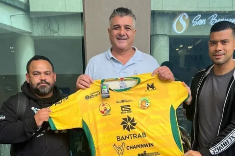 ¡Se confirman los primeros despidos! Diego Vásquez pasa la escoba tras ser contratado por Marquense