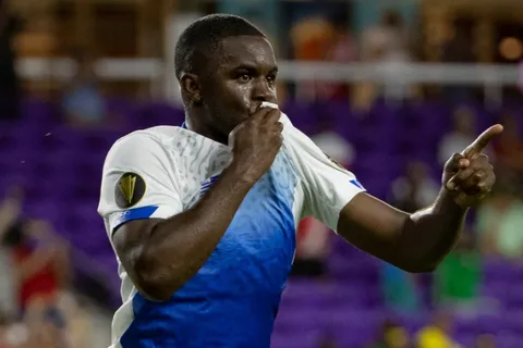 Costa Rica sufre para vencer a Surinam [VIDEO]