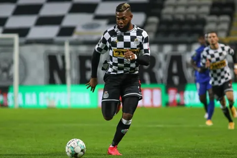 Jorge Benguché entrena con su nuevo equipo