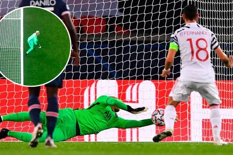 PSG-Manchester United: Keylor Navas atajó un penal, pero le cobraron adelantamiento [VIDEO]