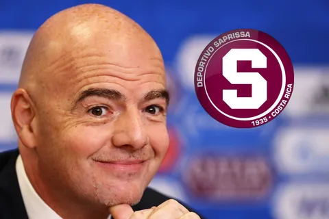 Saprissa pisa fuerte en la FIFA: el anuncio que lleva a una figura morada a lo más alto del fútbol mundial