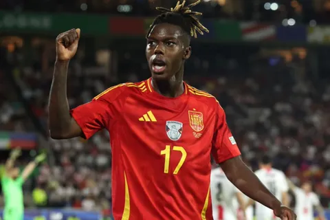 ¿Por qué no juega Nico Williams en España vs. Bélgica por los cuartos del Mundial 2026?