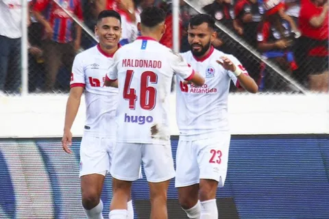 Olimpia pide el Premio Puskas para Jorge Álvarez [VIDEO]