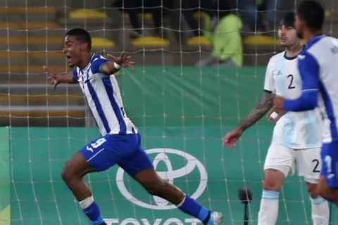 Douglas Martínez habla de 'clásico centroamericano' entre Honduras y Guatemala