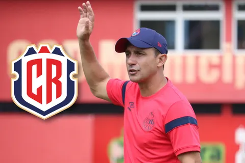 Mientras Sebastián Bini afronta un castigo de 6 meses, Municipal busca al DT de un grande de Costa Rica