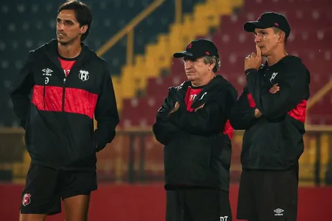 En Alajuelense se iría un referente.