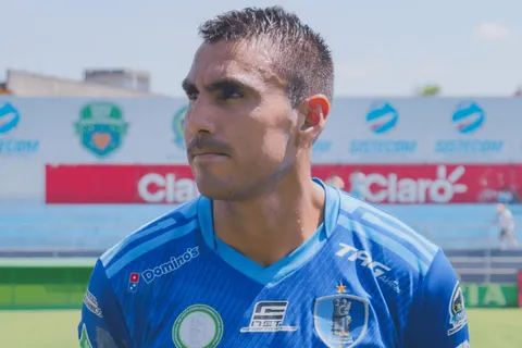 El mexicano Isaac Acuña se convierte en nuevo refuerzo de Municipal para el Clausura 2023
