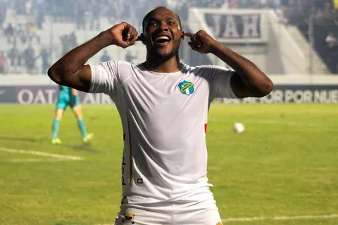 Juan Anangonó revela interés por parte de otros equipos