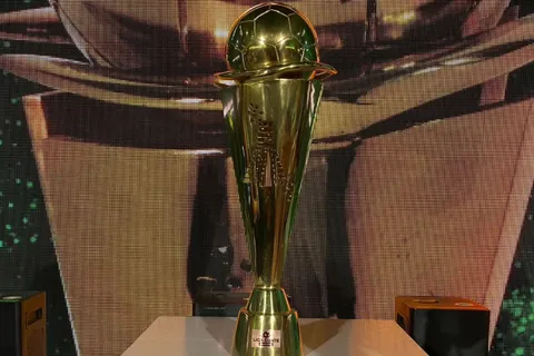 La Liga Nacional de Guatemala presentó su nuevo trofeo
