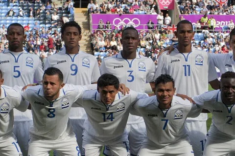 Figura de Honduras sorprende a todos con su llegada a Costa Rica