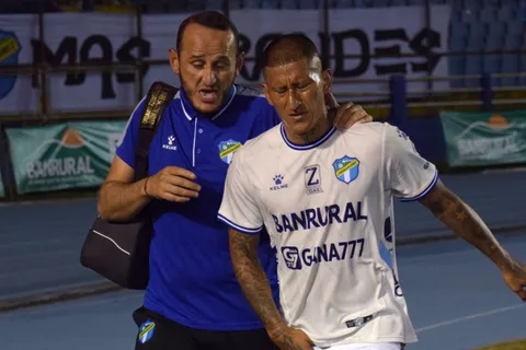 Comunicaciones confirma la grave lesión de Stheven Robles