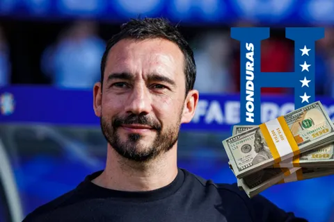 Mientras Pablo Amo cobraba 150 mil euros al año en la selección de España, esto es lo que se llevaría por dirigir a Honduras