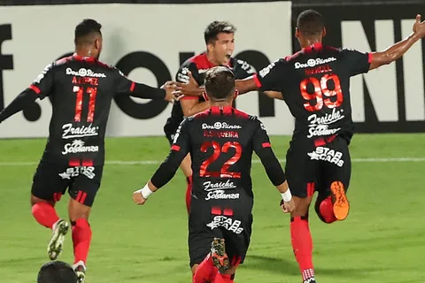 Alajuelense va por una joya de la Liga Nacional