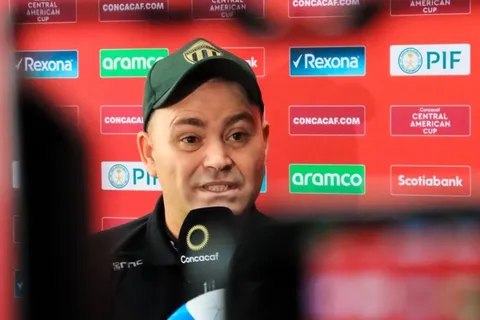 Javier López no temió en decir que eliminarán a Alajuelense.