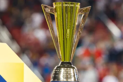¿De qué está hecho y cuánto pesa el trofeo de la Copa Oro?