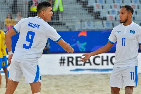 El Salvador perdió 4-2 ante Brasil y tiene un pie afuera del Mundial del Fútbol Playa [VIDEO]