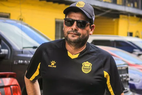 "Intervenido": acabó en el hospital y ahora Jeaustin Campos recibe la noticia más dura en Honduras