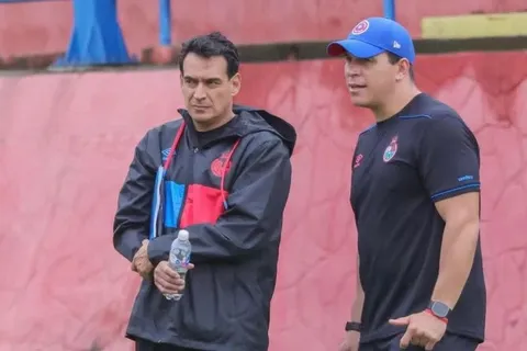 "Fuera Acevedo": Municipal recibe la sentencia más fuerte qué podría marcar su camino en la Copa Centroamericana y Apertura 2025