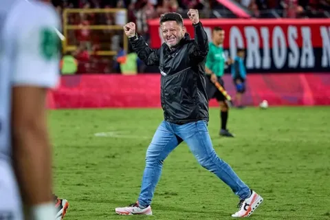 Jafet Soto consigue una figura para Herediano.