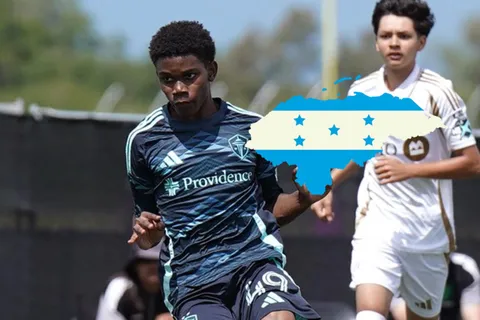 "Más dominante": el impacto internacional del hondureño Cristopher Batiz que lo pone en el ojo del fútbol mundial