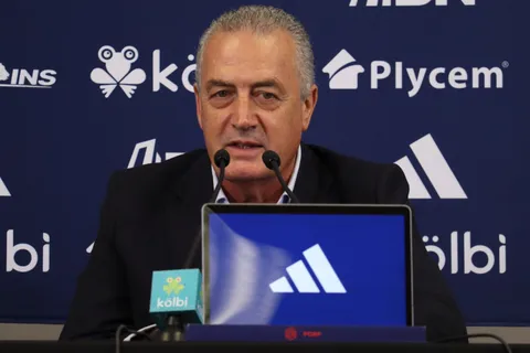 Gustavo Alfaro responde a la gran polémica en Costa Rica con un palo a la Concacaf