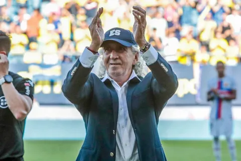 Mágico González de vuelta en la Selecta: el inesperado anuncio que lanzó El Salvador