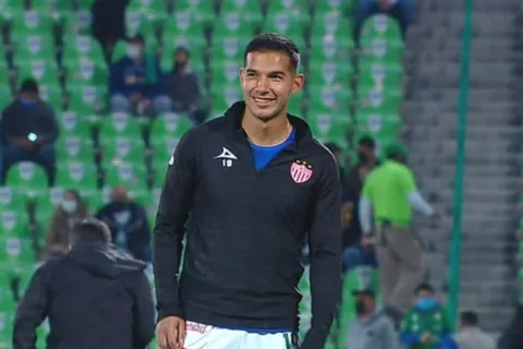 Antonio Chucho López debutó con el Necaxa en la Liga MX con una victoria [VIDEO]