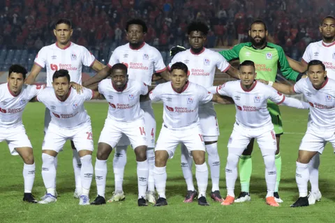 Olimpia recupera jugadores clave para la vuelta ante Municipal por Liga Concacaf