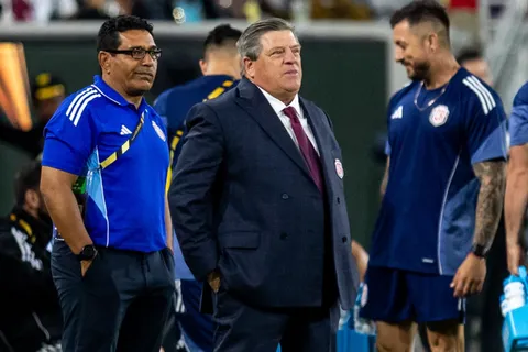 Lo confirmó Míster Chip: El Piojo Herrera alcanza sus primeros récords con la Selección de Costa Rica