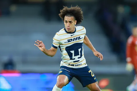 El dato que pone a Adalberto Carrasquilla entre los mejores jugadores de la Liga MX