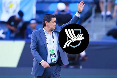Luis Fernando Tena va por los refuerzos que Guatemala estaba esperando y pone en alerta a El Salvador para las Eliminatorias