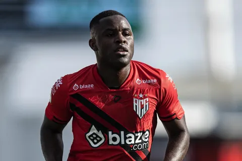 El problema de Joel Campbell en Brasil que lo obligó a mandar un mensaje de auxilio