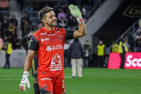 Tenía todo listo: el increíble motivo por el que Leonel Moreira no se fue de Alajuelense