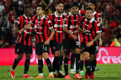 La limpieza de Guimaraes seguiría con otro campeón en Alajuelense