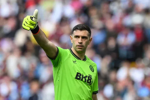 Chelsea cierra el fichaje de Emiliano Martínez: deja Aston Villa y ya tiene contrato definido