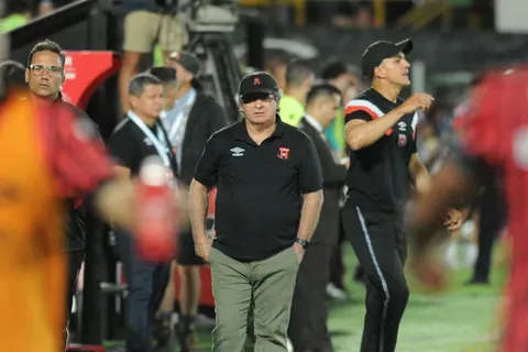 El futbolista borrado por Machillo Ramírez que triunfa afuera.