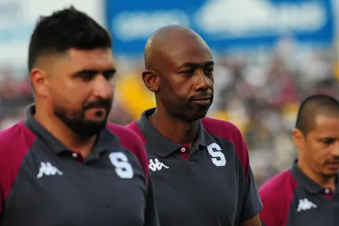 Saprissa comete un grave error.