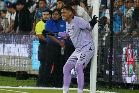 seleccion de guatemala-kenderson navarroC