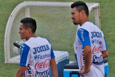 Olancho FC ha hecho una propuesta formal para contratar a Andy Najar y Roger Espinoza