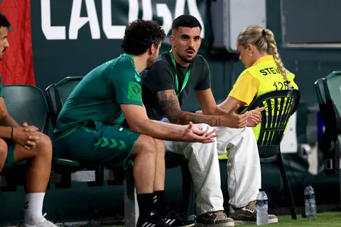 Dani Ceballos renunció a un año de contrato con el Real Madrid antes de saber si volvería al Betis