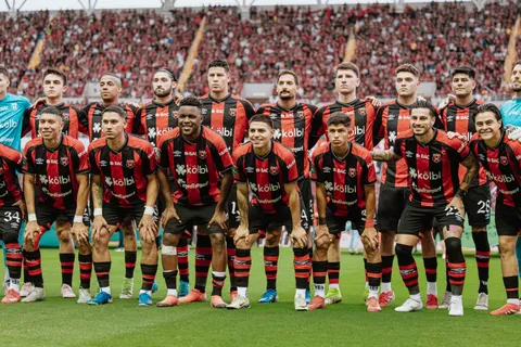 Alajuelense podría dejar ir un jugador a Guatemala.