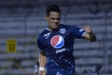 Motagua vence a Olimpia que tuvo tres expulsados [VIDEO]