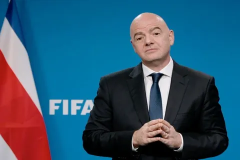 Gianni Infantino analiza que los mundiales juveniles se hagan cada año