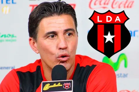 Pablo Izaguirre le pone nombre y apellido a su DT ideal para Alajuelense: "Es muy querido"