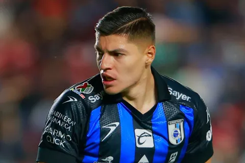 Ronaldo Cisneros habló como nuevo jugador de Alajuelense.