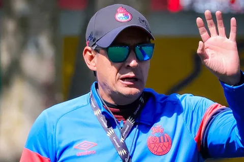"Lleva su tiempo": Mario Acevedo da noticia poco alentadora sobre los nuevos refuerzos de Municipal