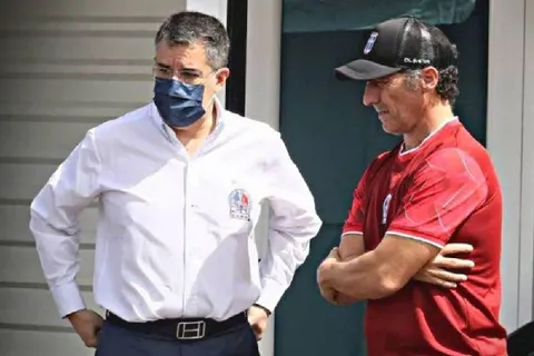 Presidente de Olimpia se pronuncia tras las palabras de Pedro Troglio